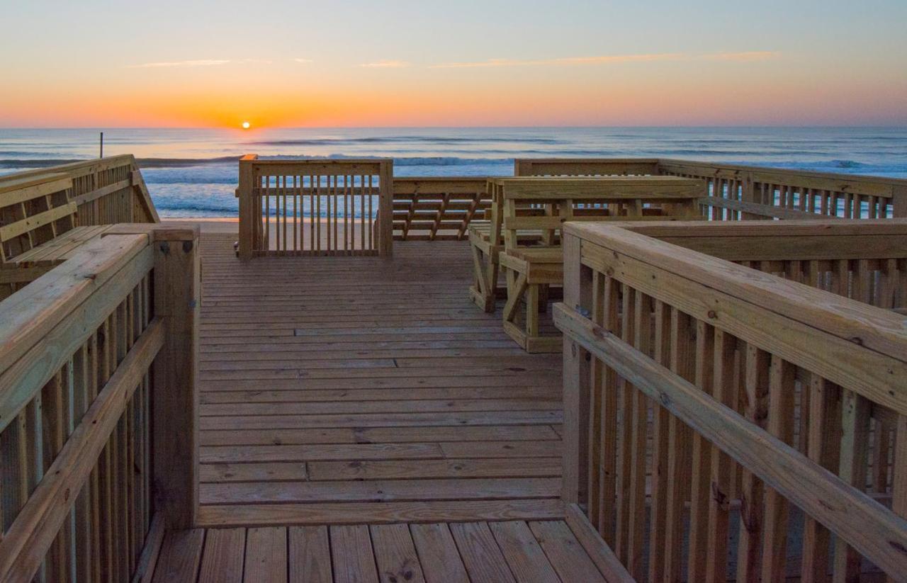 Holiday Inn Express Nags Head Oceanfront By Ihg Esterno foto