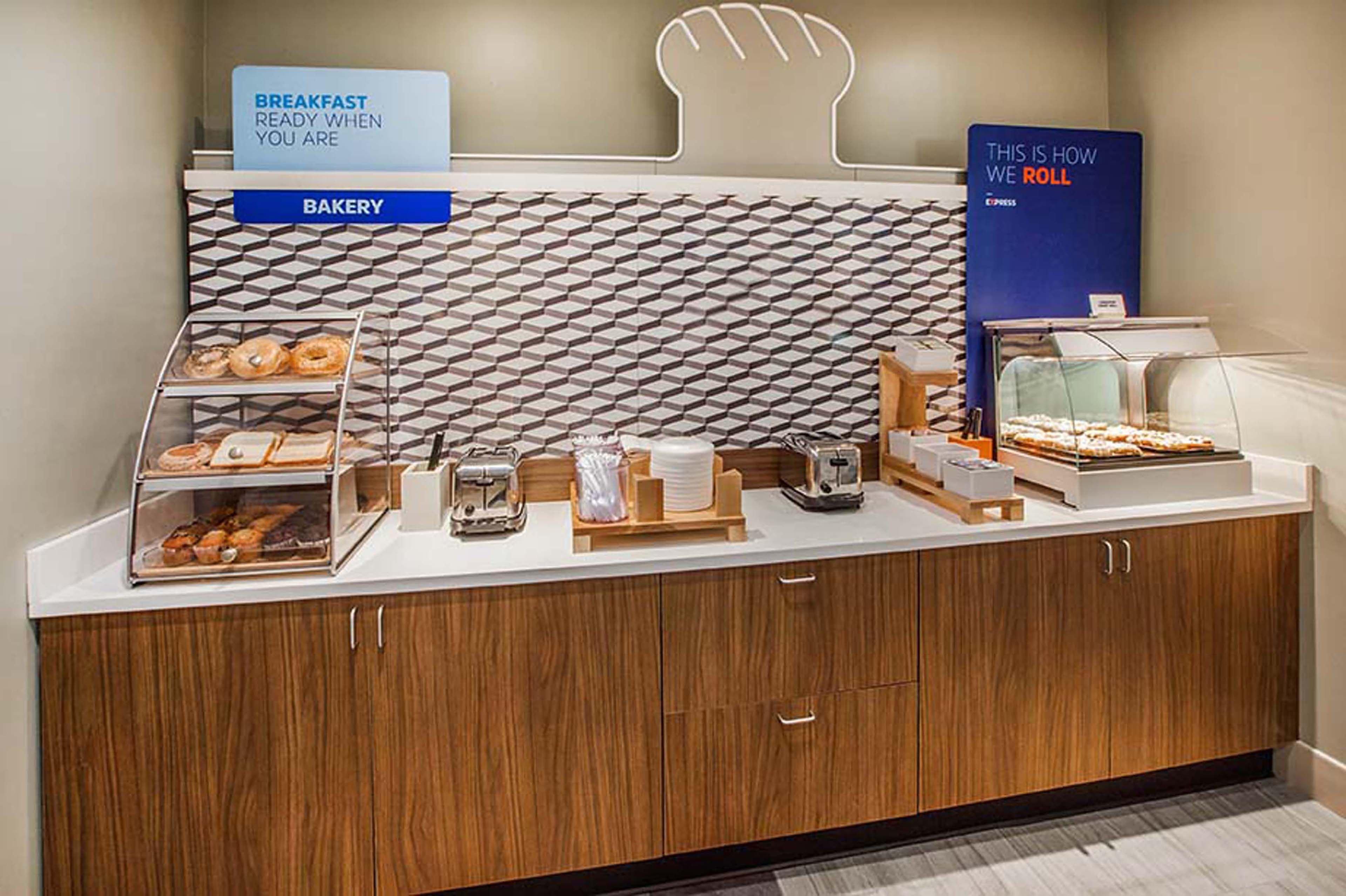 Holiday Inn Express Nags Head Oceanfront By Ihg Esterno foto